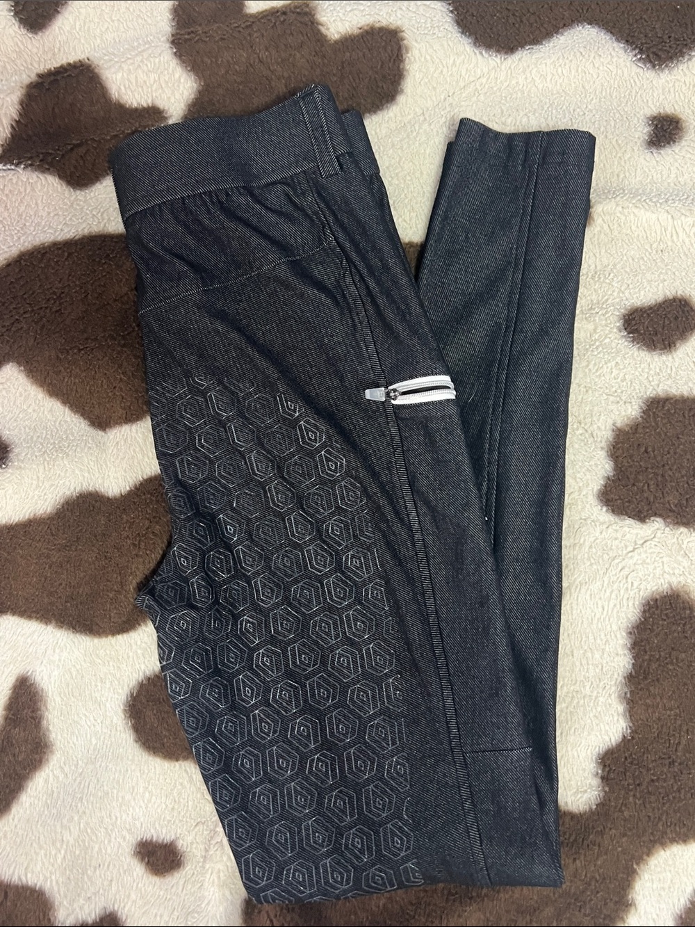 Dark Gray Grip Riding Tights with Geometric Grip Pattern
